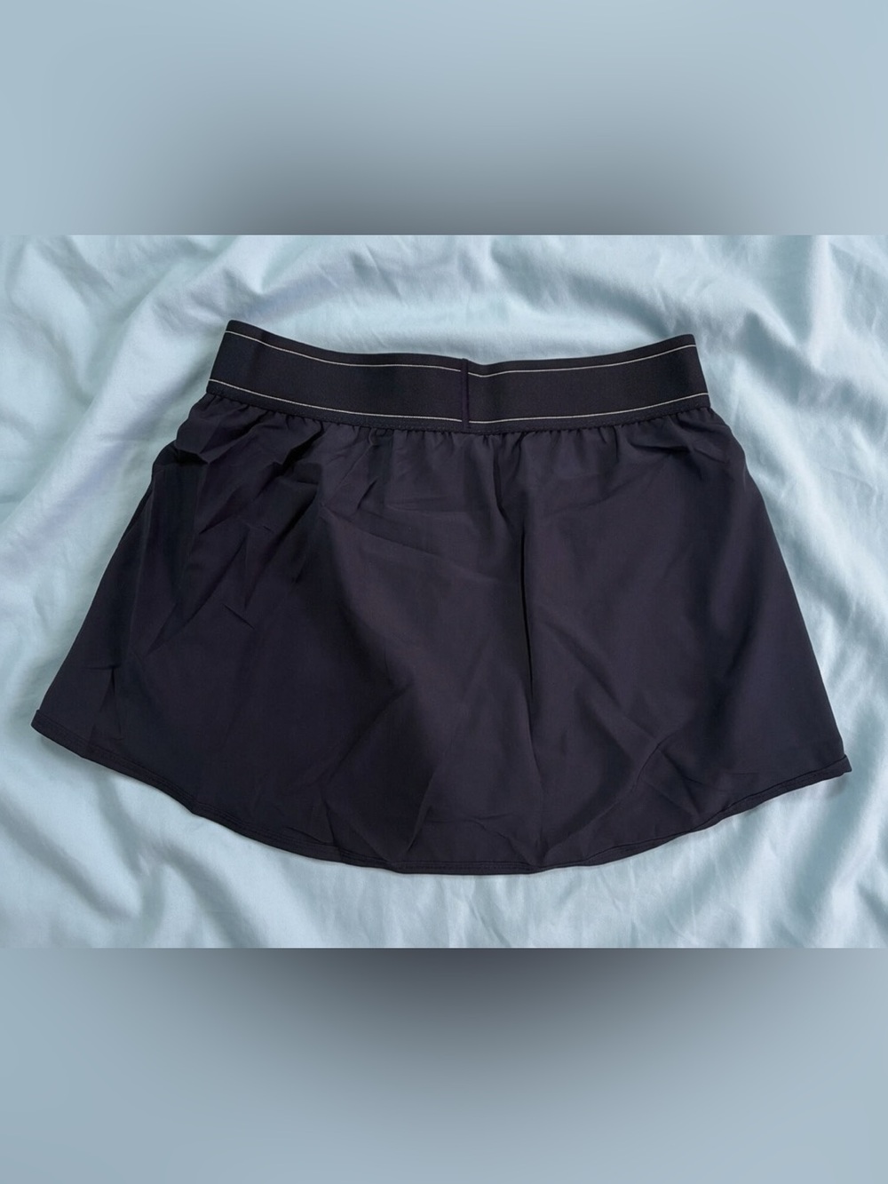 ALO Yoga Black Athletic Skort with Logo Waistband - Picture 2 of 3